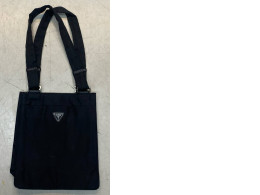 GUESS Black shoulder bag 