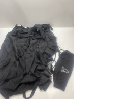 Black beach suit : skirt and top