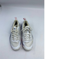 White tennois shoes White tennois shoes