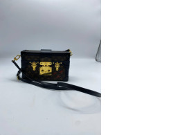 Women's brown handbag