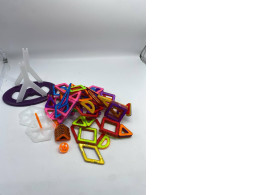 Magnett constructor game