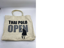 Beige shopping bag with print