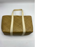 Wicker beach bag