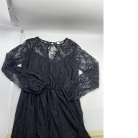 Black women's dress size M