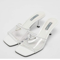 Women's white low heel shoes