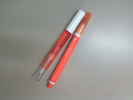 Set of 2 WAKEMAKE Makeup Pencils Set of 2 WAKEMAKE Makeup Pencils