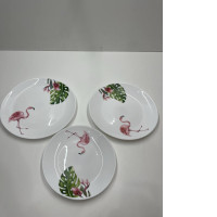 Set of white plates with flamingo print
