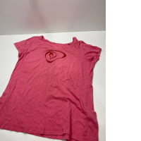 Pink t-shirt Pink t-shirt