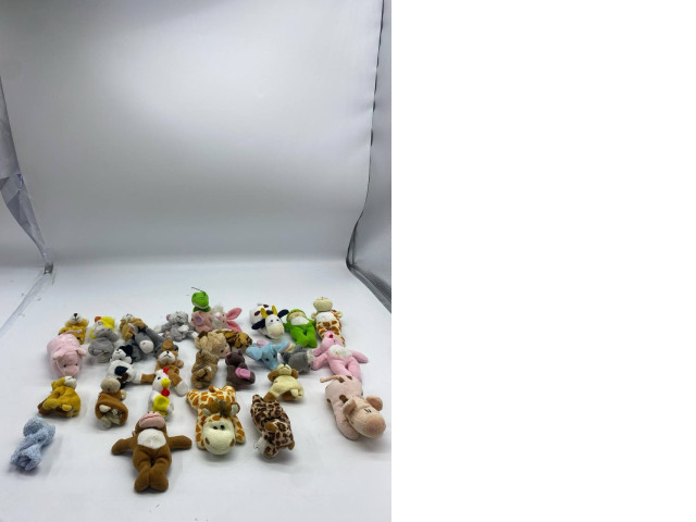 Set of small sof toys on magnetts Set of small sof toys on magnetts