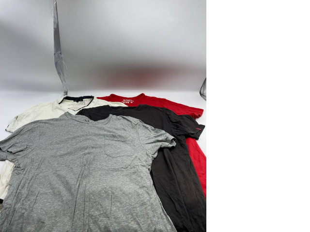 Set of 4 gym's t-shirts Set of 4 gym's t-shirts