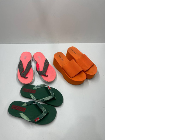 Set of 3 UNISEX slippers Set of 3 UNISEX slippers