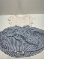 Girl's summer dress: t-shirt and skirt