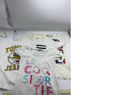 Set of white children's t-shirts