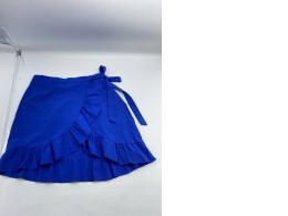 Bright blue short skirt Bright blue short skirt