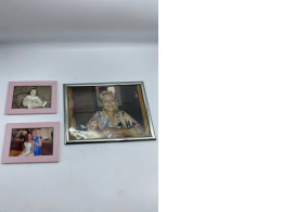 Set of photo frames