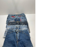 Set of secondhand denim short shorts