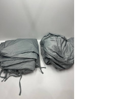 Set of light green bed sheets