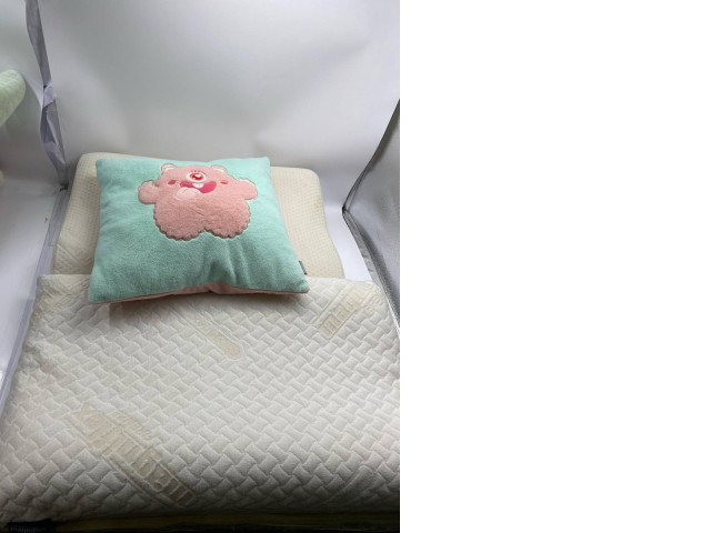 Set of 3 pillows Set of 3 pillows