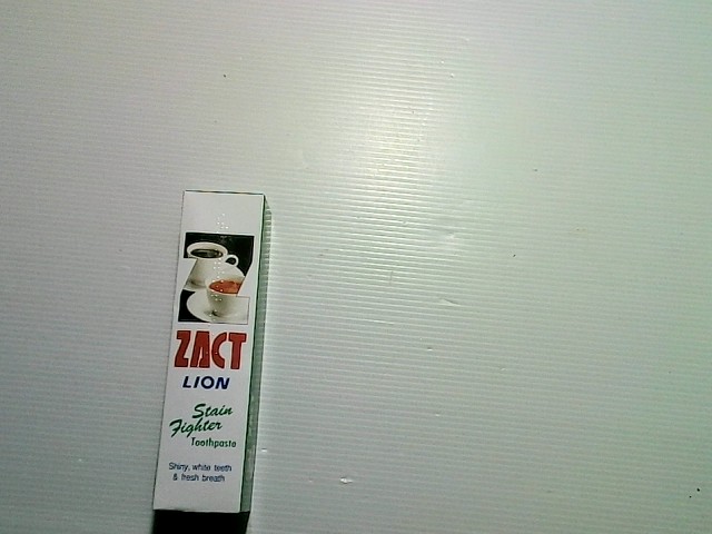 toothpaste toothpaste