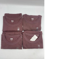 Set of 4 UNIQLO Red round neck t-shirt Set of 4 UNIQLO Red round neck t-shirt