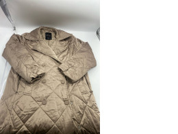 Women's long green down jacket Women's long green down jacket