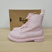 Dr Martens Doc Marten 27215 AW005 GB02X