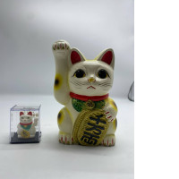 Set of 2 Japanese beckoning cat