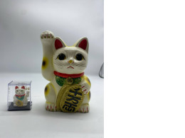 Set of 2 Japanese beckoning cat