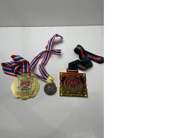 Set of 3 souvenir medals Set of 3 souvenir medals