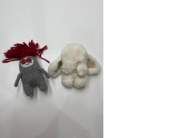 Set of 2 souvenir soft toys