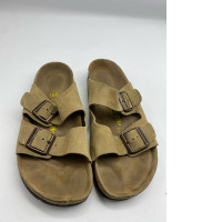 Dark beige slippers