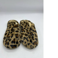 Brown home slippers