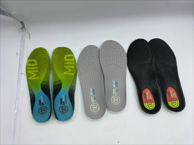 Set of 3 insoles Set of 3 insoles