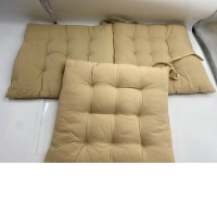 Set of 3 beige pillows