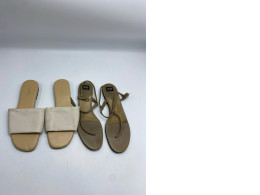 Set of 2 secondhand women's sandals