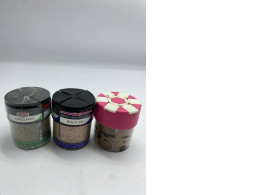 Set of oregano,salt and pepper Set of oregano,salt and pepper