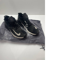 SECONDHAND Nike running shoes