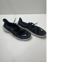 SECONDHAND Nike black running shoes