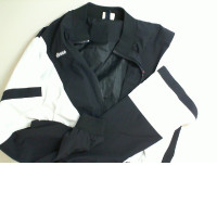 Short women's jacket, with a zipper Short women's jacket, with a zipper