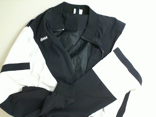 Short women's jacket, with a zipper Short women's jacket, with a zipper