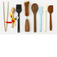 LARGE SET of kitchen utensils