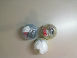 Set of 3 small constructors with plastic balls