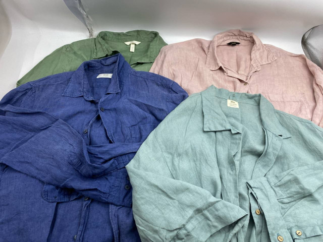 Set of 4 colourful fabric shirts Set of 4 colourful fabric shirts