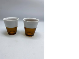 Set of twocolored cups