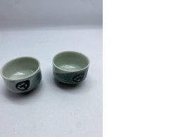 Set of 2 Chineese tea cups