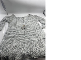 Girl's grey longsleeved dress