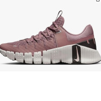 Nike Free Metcon 5 Women's Workout Shoes (DV3950-201, Smokey Mauve/Light Bone/Velvet Brown/Platinum Violet) 