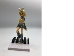 Japanese figure Rin Japanese figure Rin