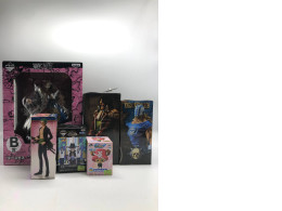 Set of 6 Japanese figures, various sizes Set of 6 Japanese figures, various sizes