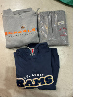 Set of 3 SECONDHAND hoodies with print